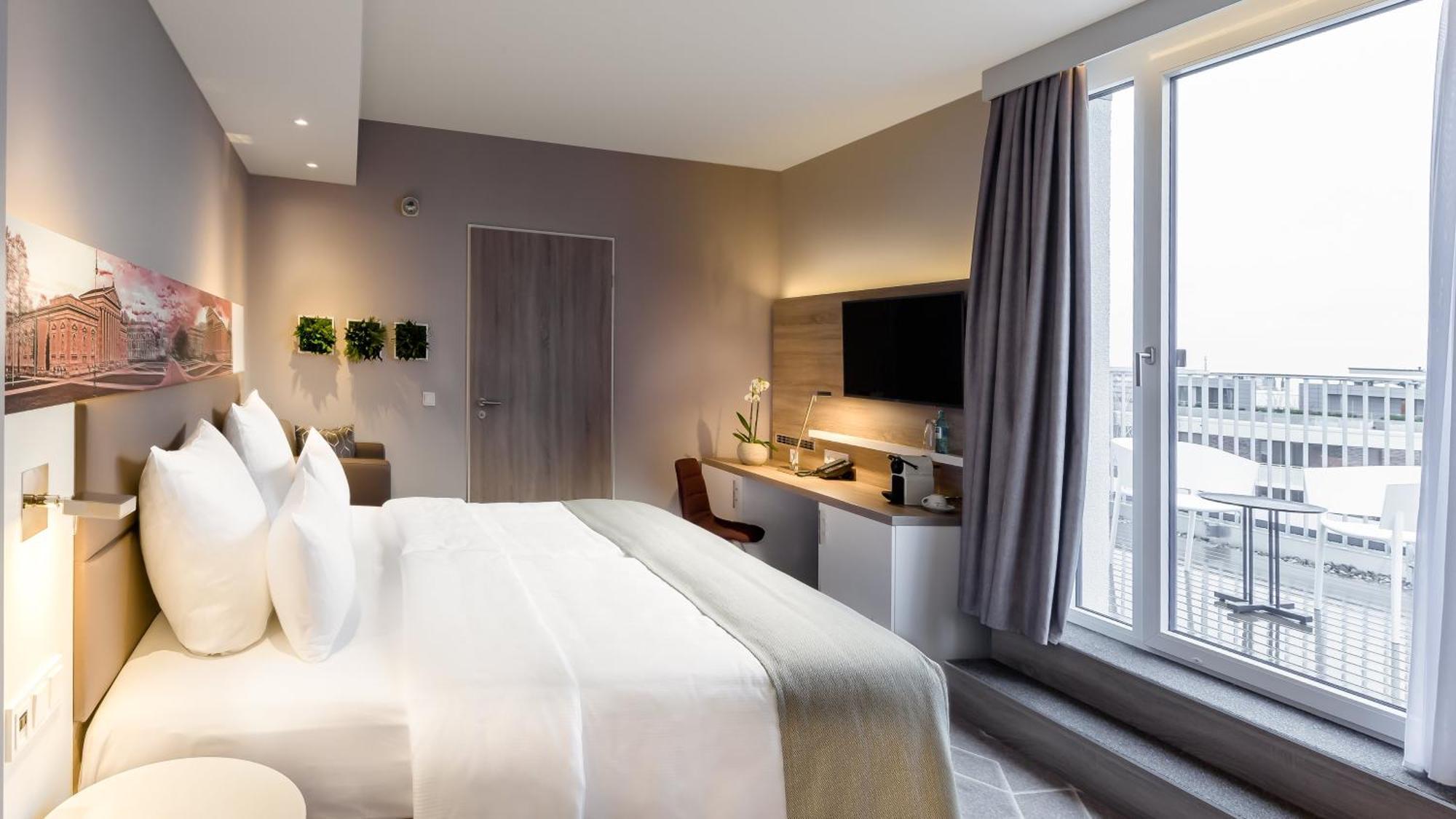 Holiday Inn Munich - City East, An Ihg Hotel Exterior foto